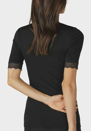 Mey Silk Touch Wool Unterhemd, Kurzarm, V-Ausschnitt, Meliert, Für Damen 3 SCHWARZ 4 Mey Silk Touch Wool Unterhemd, Kurzarm, V-Ausschnitt, Meliert, Für Damen 3 SCHWARZ – Bild 2