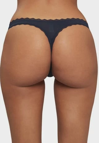 ESPRIT Feminine Micro String, Spitze, Für Damen E400 NAVY 5 ESPRIT Feminine Micro String, Spitze, Für Damen E400 NAVY – Bild 3